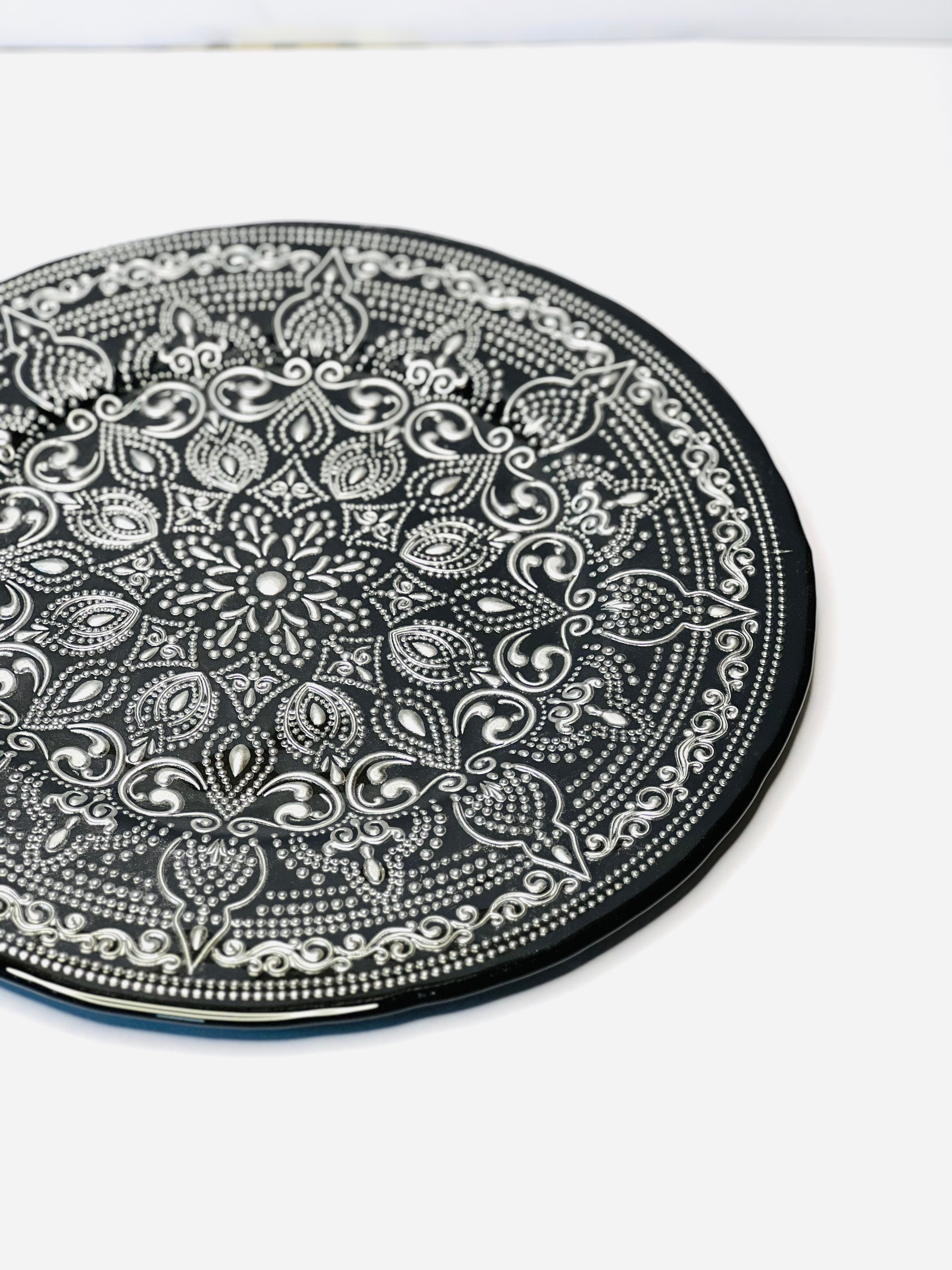 "Noir Chic" Turkish Plate