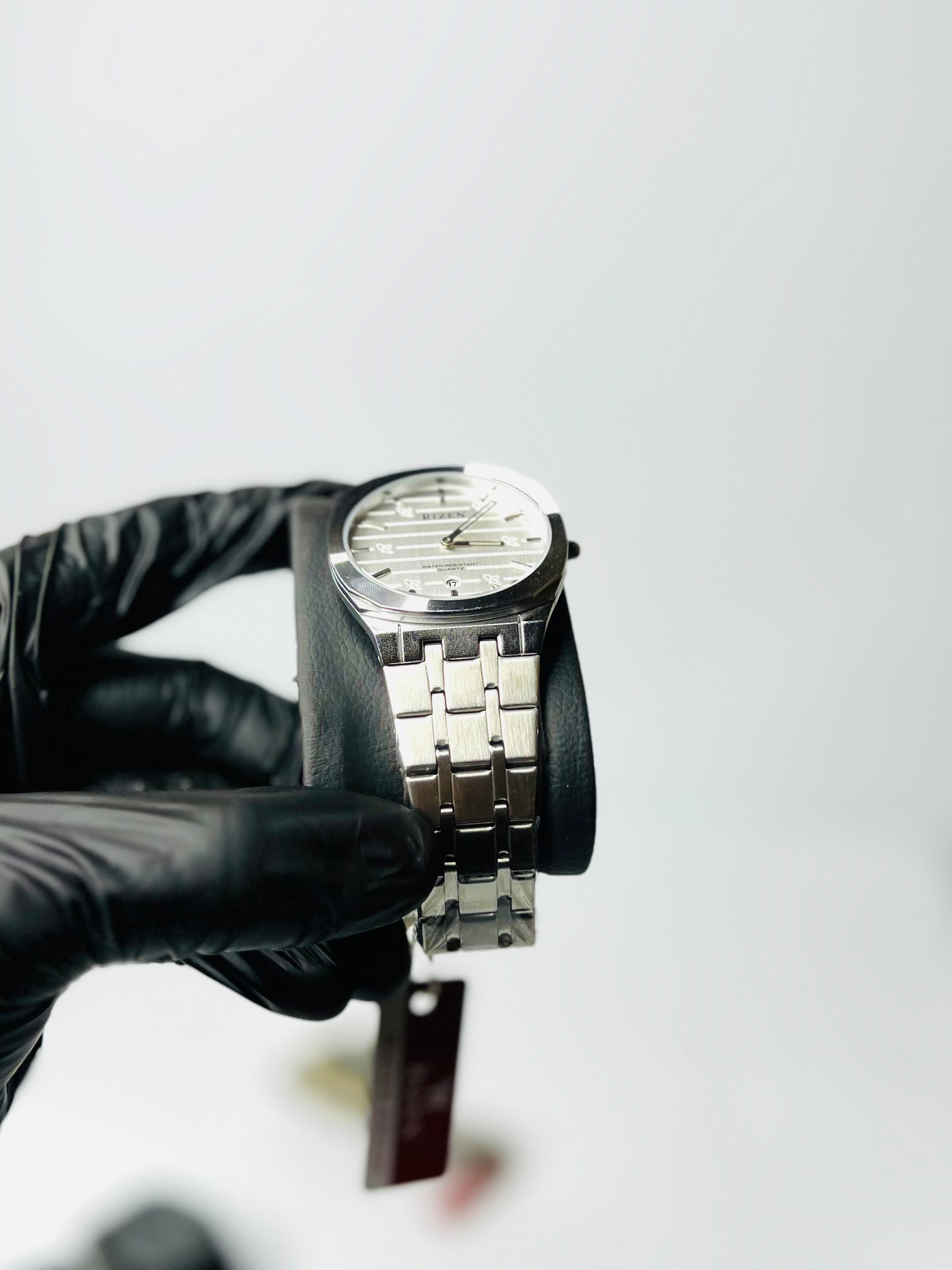 Rizen Edge Silver With Date