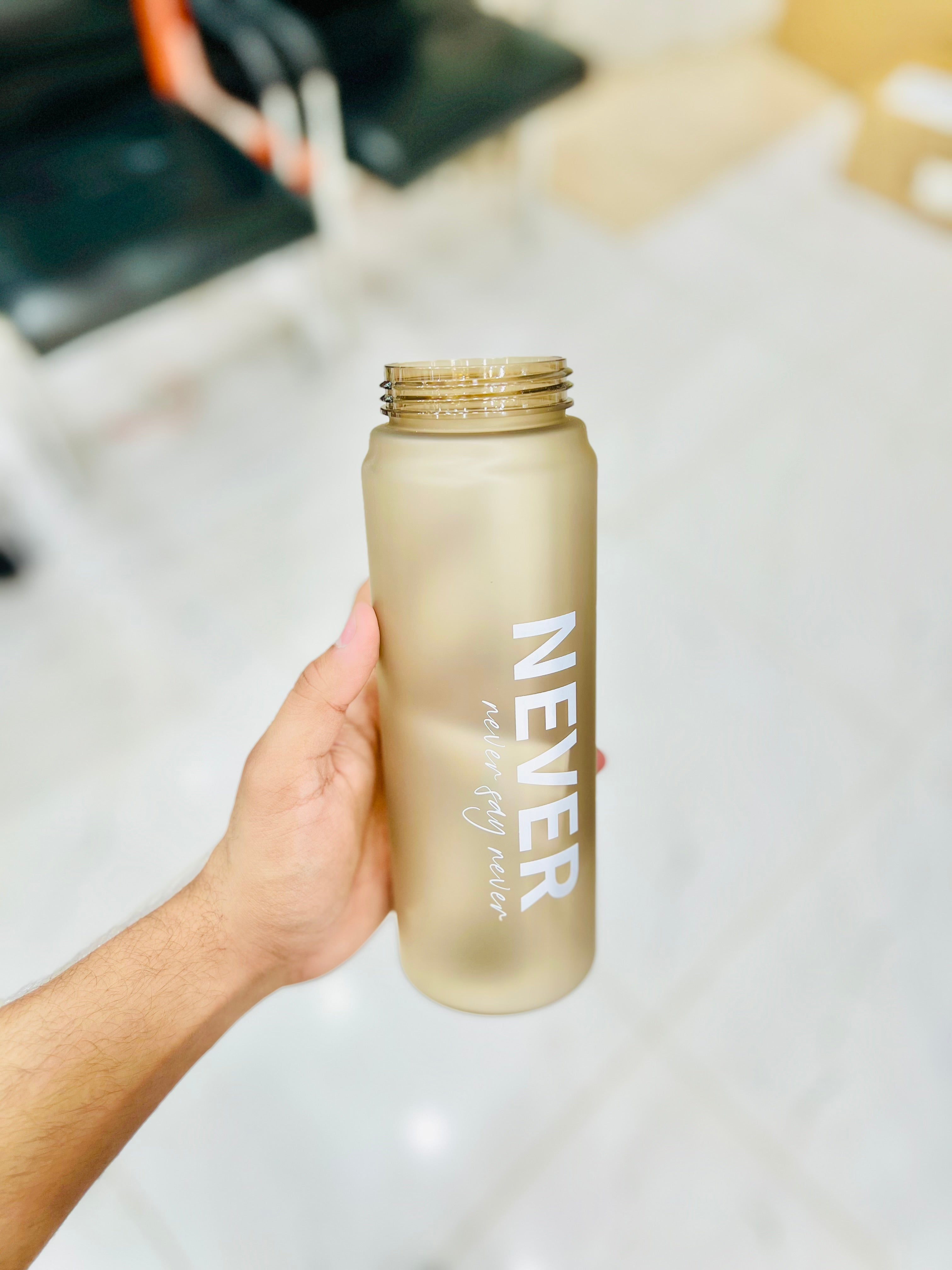 900 ML Sports Water Bottle With PopUp Straw & Carry Strap
