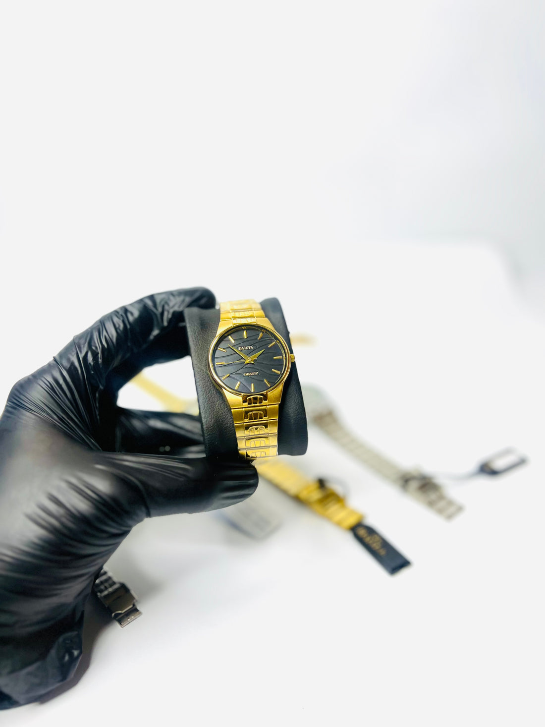 Real-Star Golden Mens Watch With Black Dial