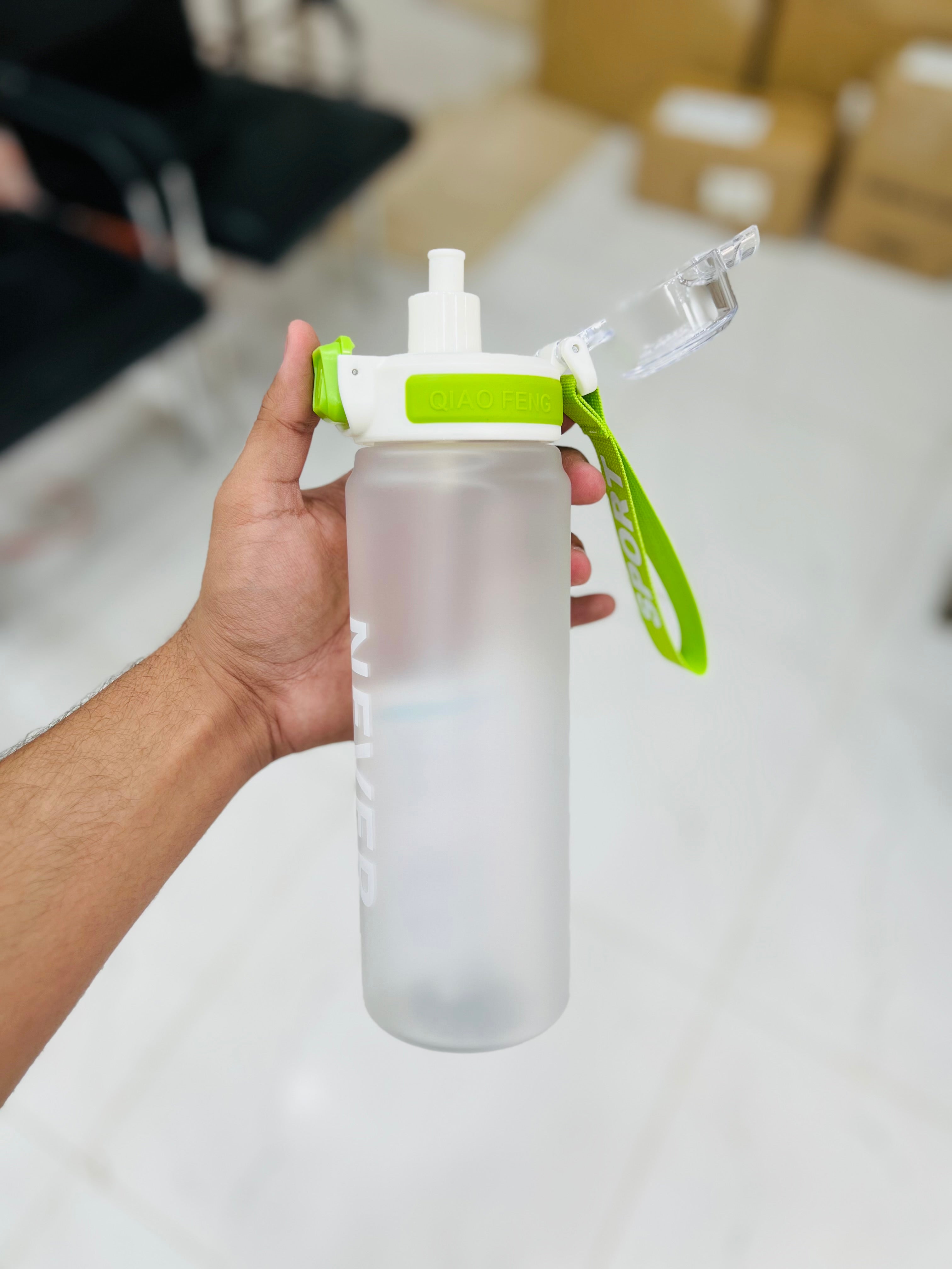 900 ML Sports Water Bottle With PopUp Straw & Carry Strap