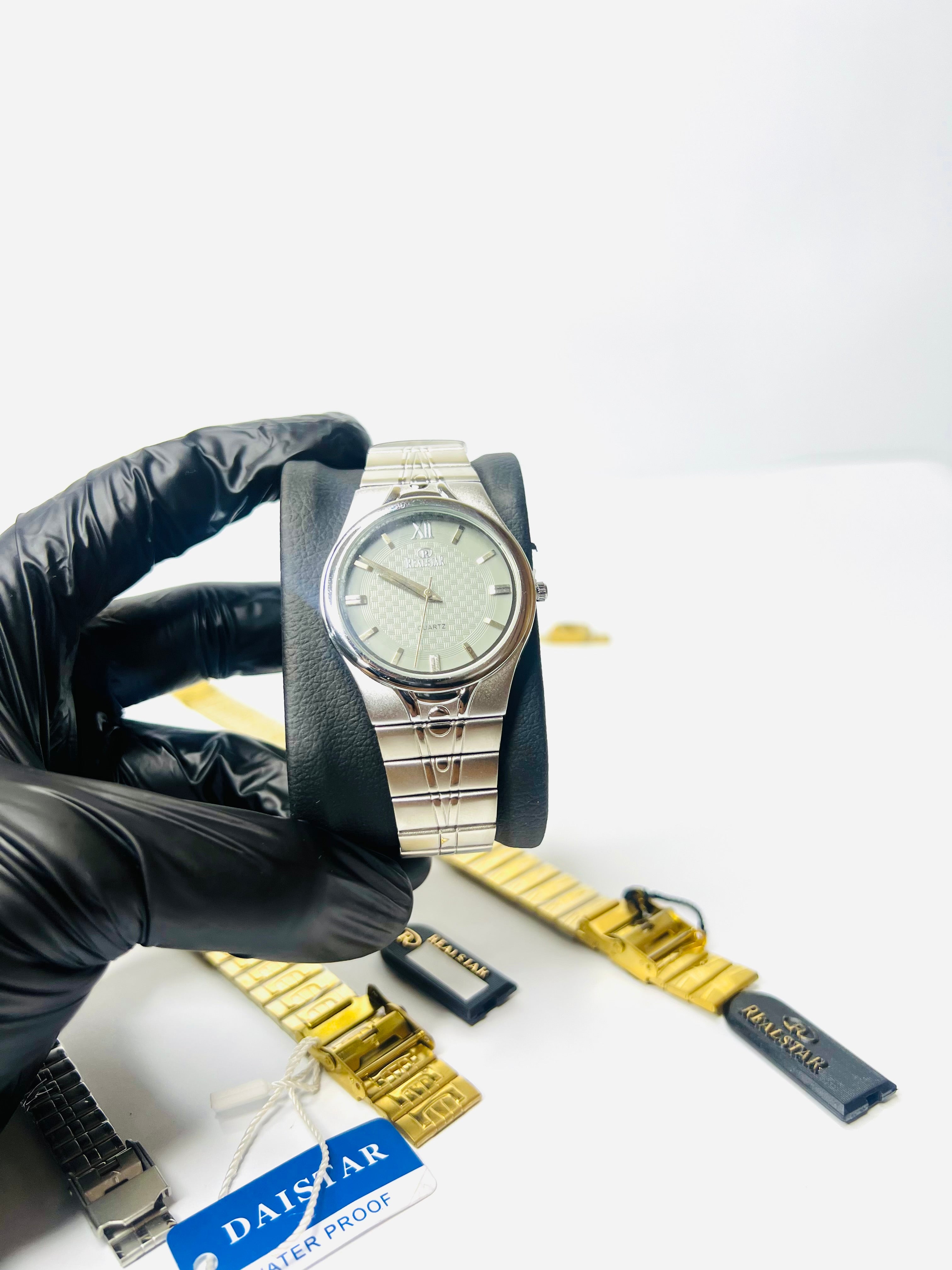 Real-Star Silver Mens Watch With Pista Dial
