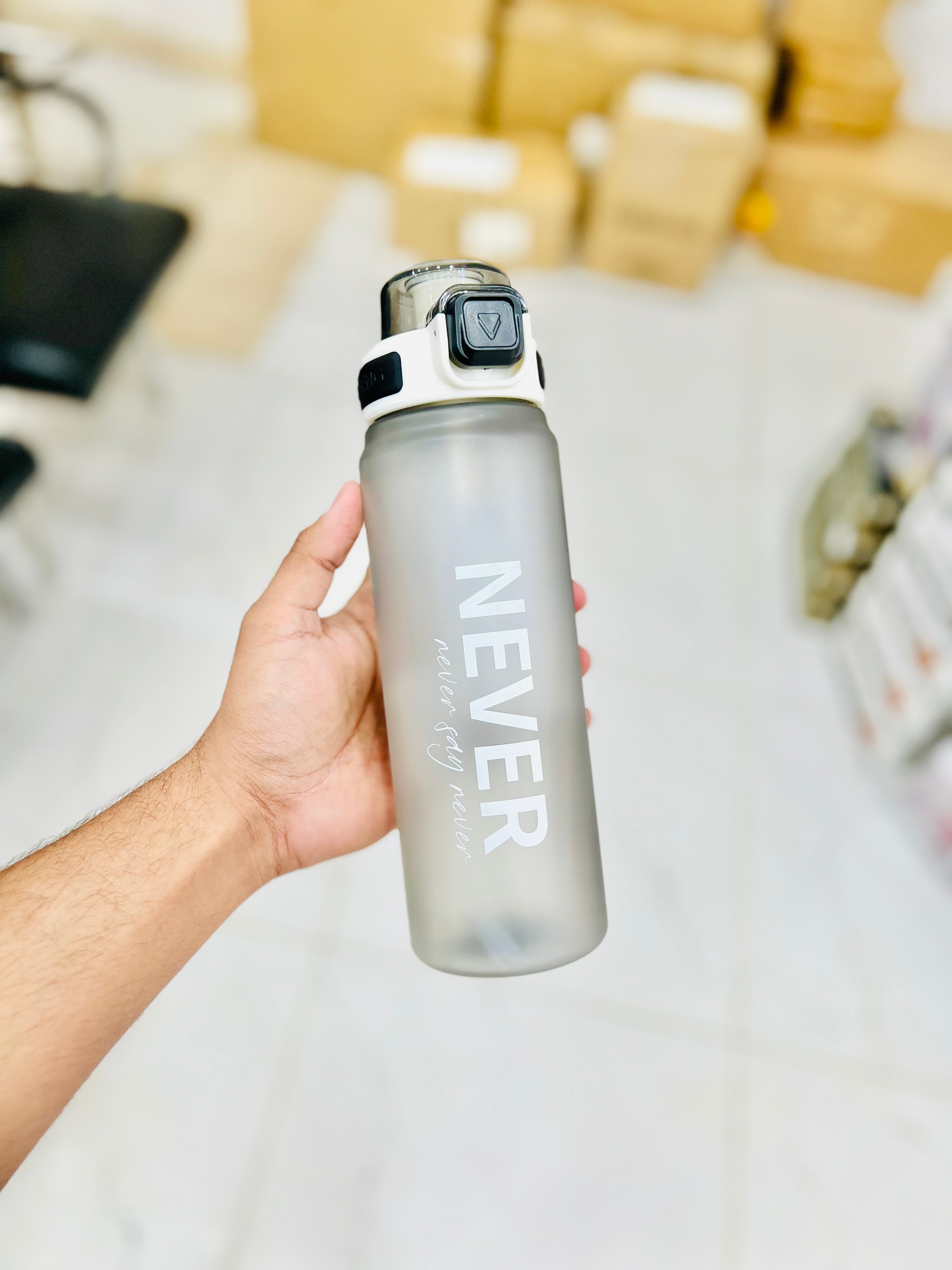 900 ML Sports Water Bottle With PopUp Straw & Carry Strap