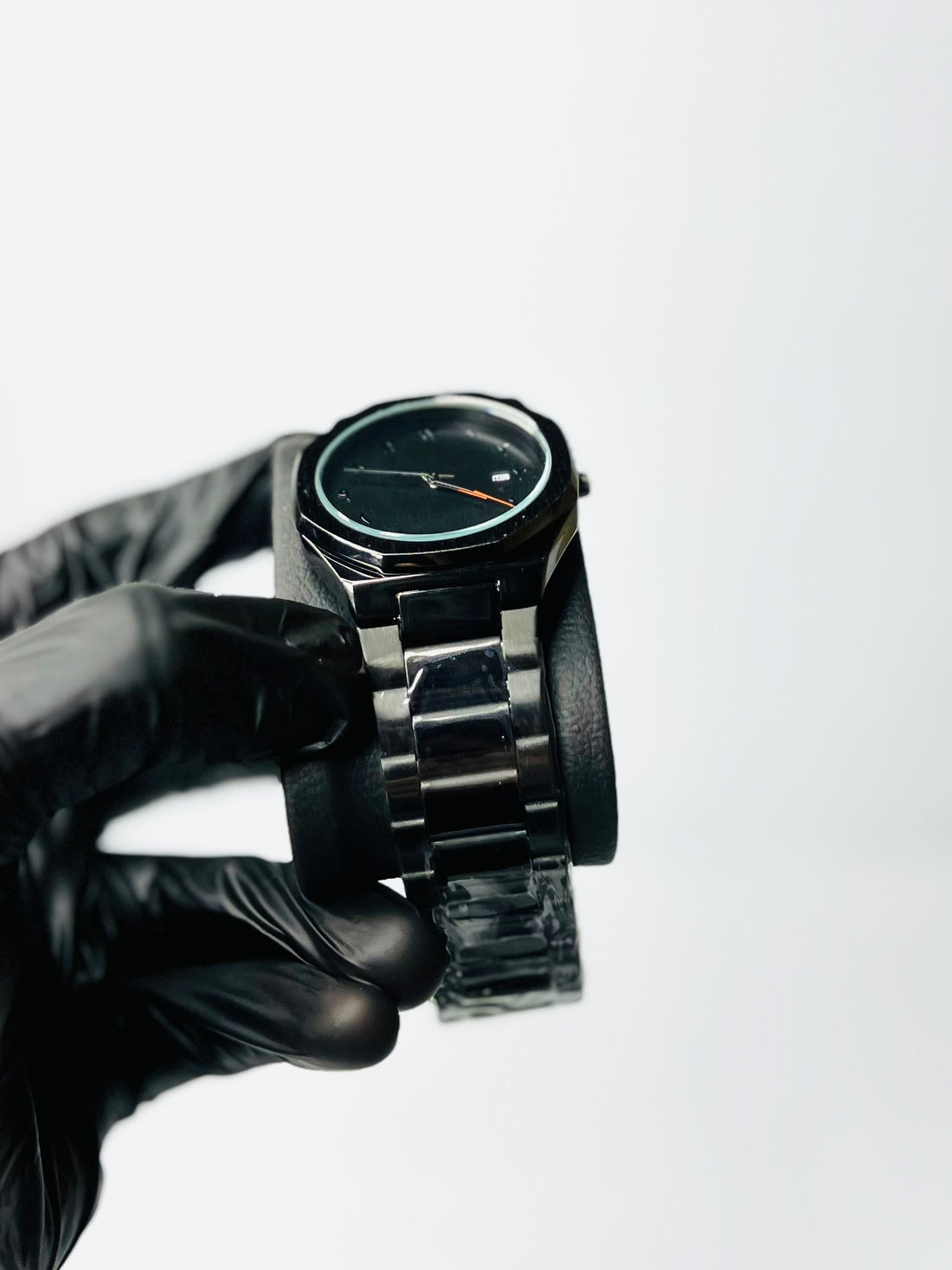 Red Needle Aura Watch In Stainless Steel