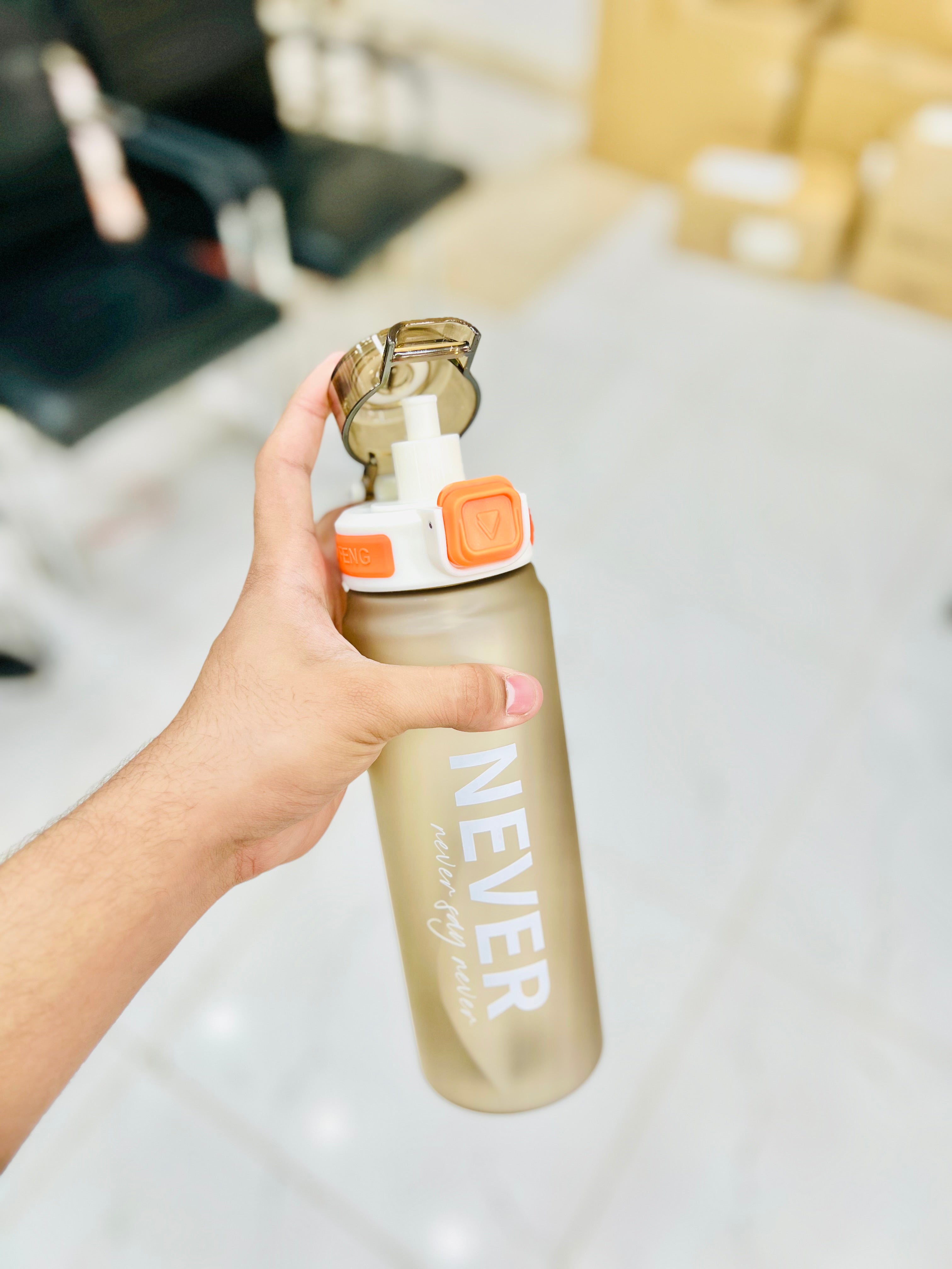 900 ML Sports Water Bottle With PopUp Straw & Carry Strap
